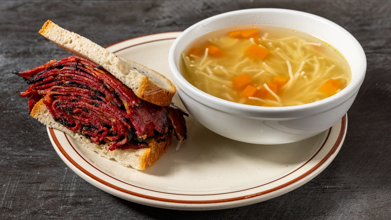 Order Online Pastrami Queen Moynihan New York Best Jewish Deli