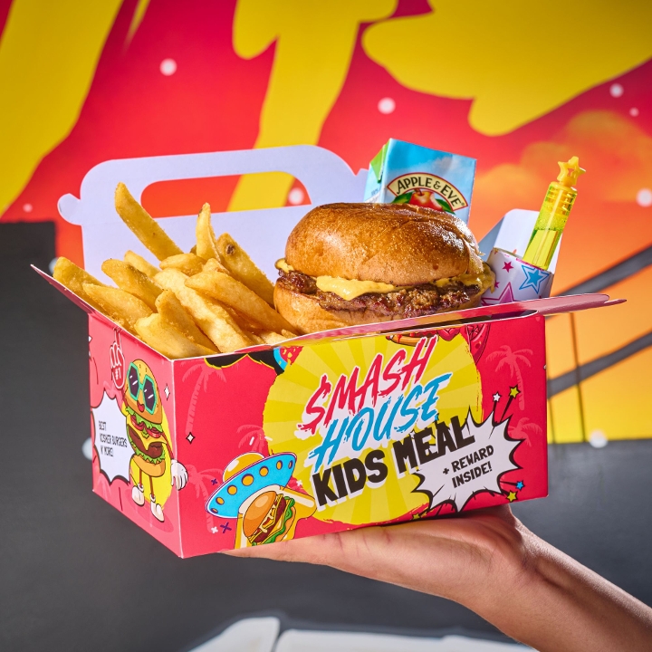 Smash burger, Fries, Juice box & prize