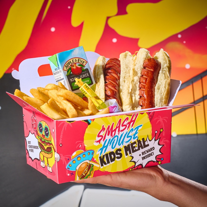 2 Hotdogs, Fries, Juice box & prize