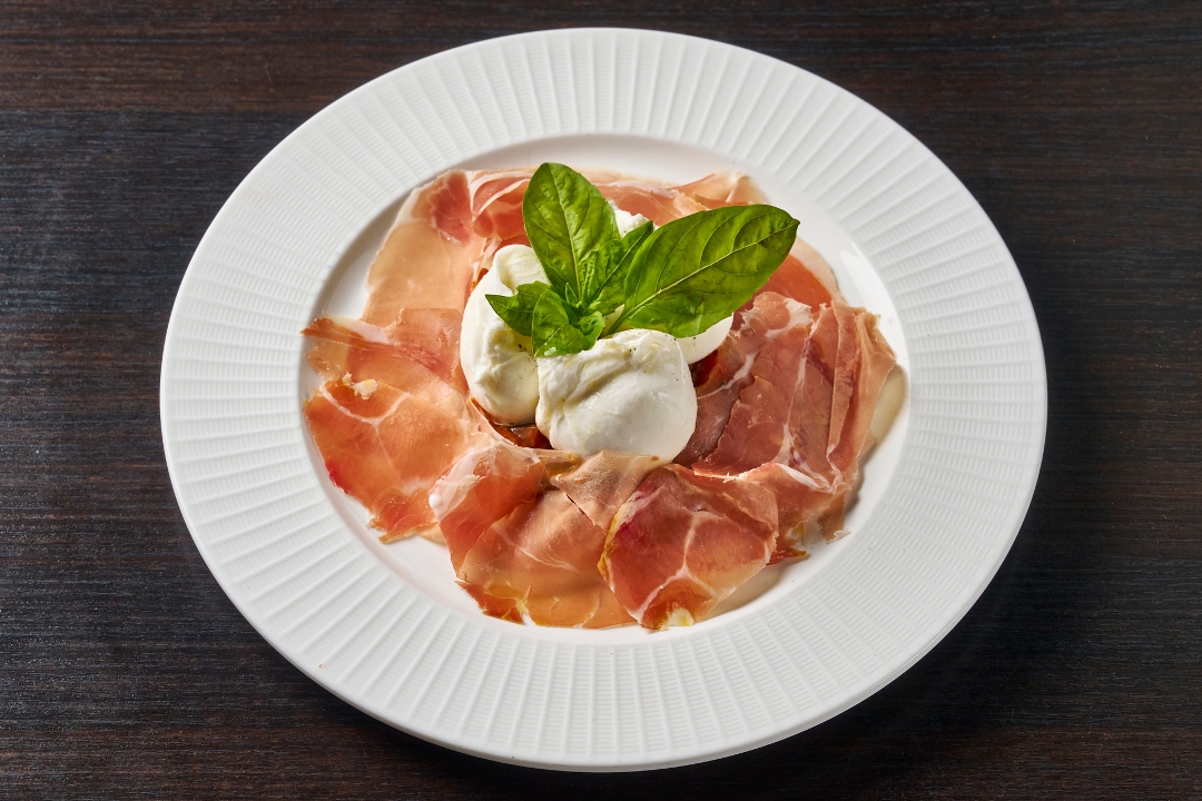 Burrata & Prosciutto