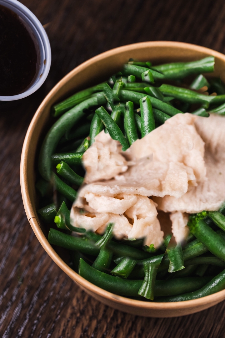 Wok-Seared Chicken w. Garden String Beans (Light meal)