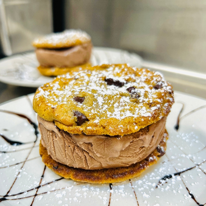Ice Cream Sandwich.