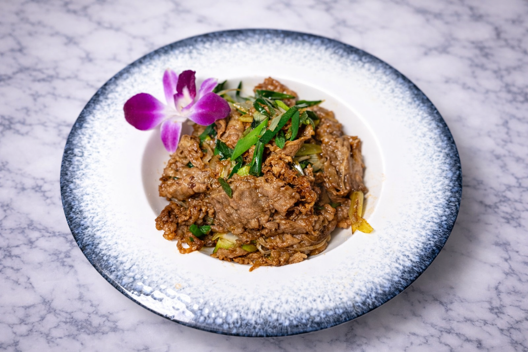 Stir Fried Beef with Green Onions 蔥爆肥牛