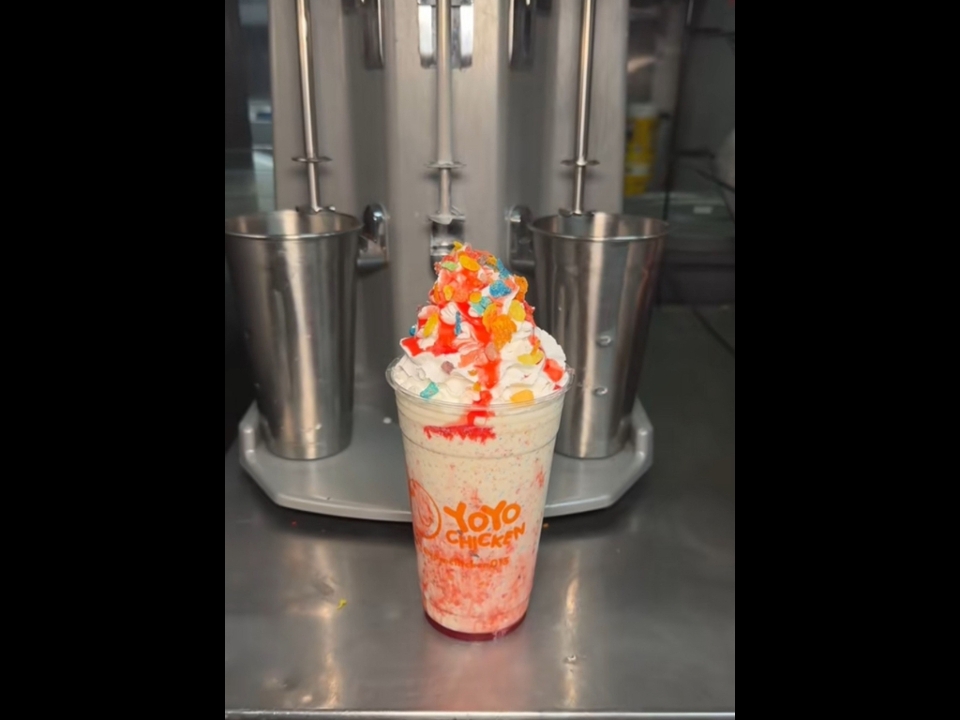 Fruity Bubble Milkshake Medium