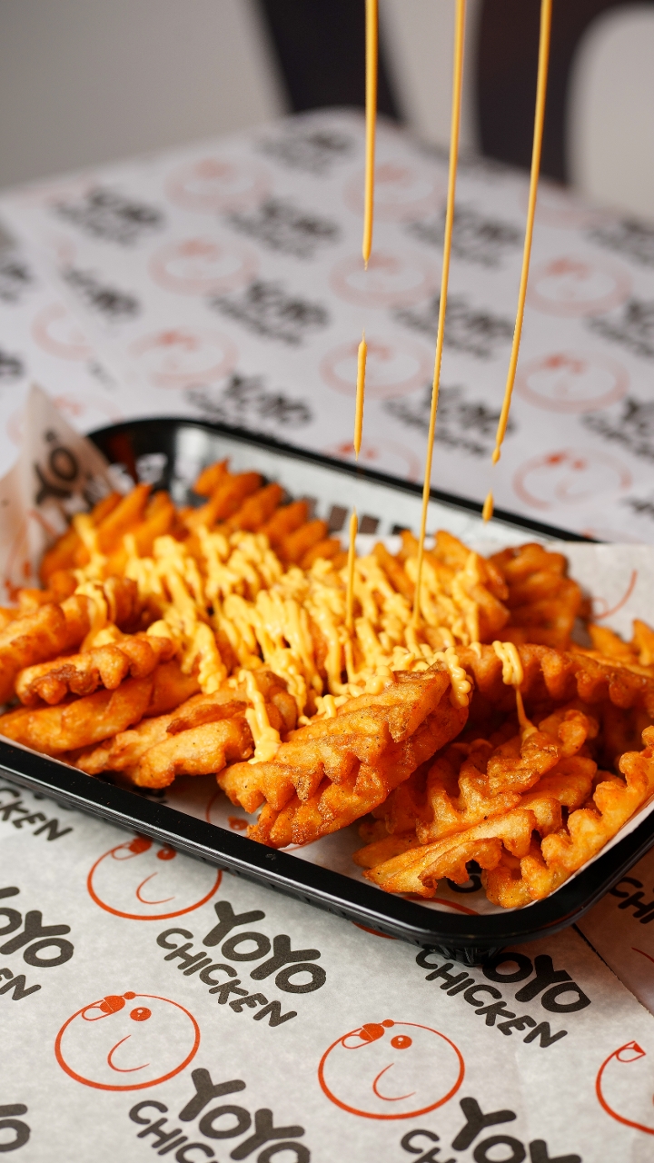 Waffle Fries Large with cheese
