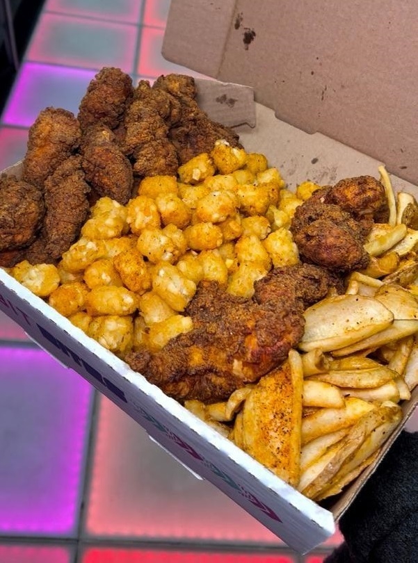 Boneless Wings & Tenders Full Squad