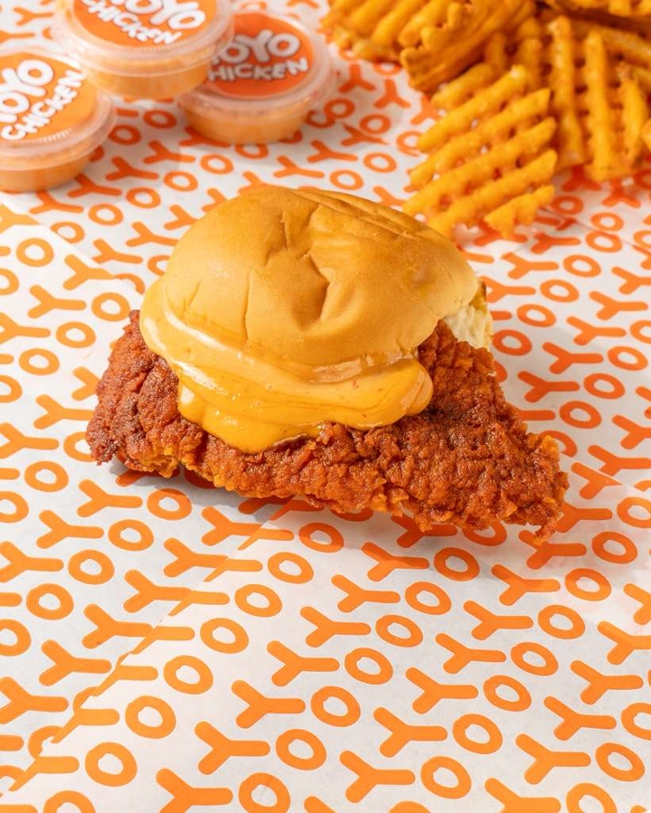 YoYo Chicken Sandwich