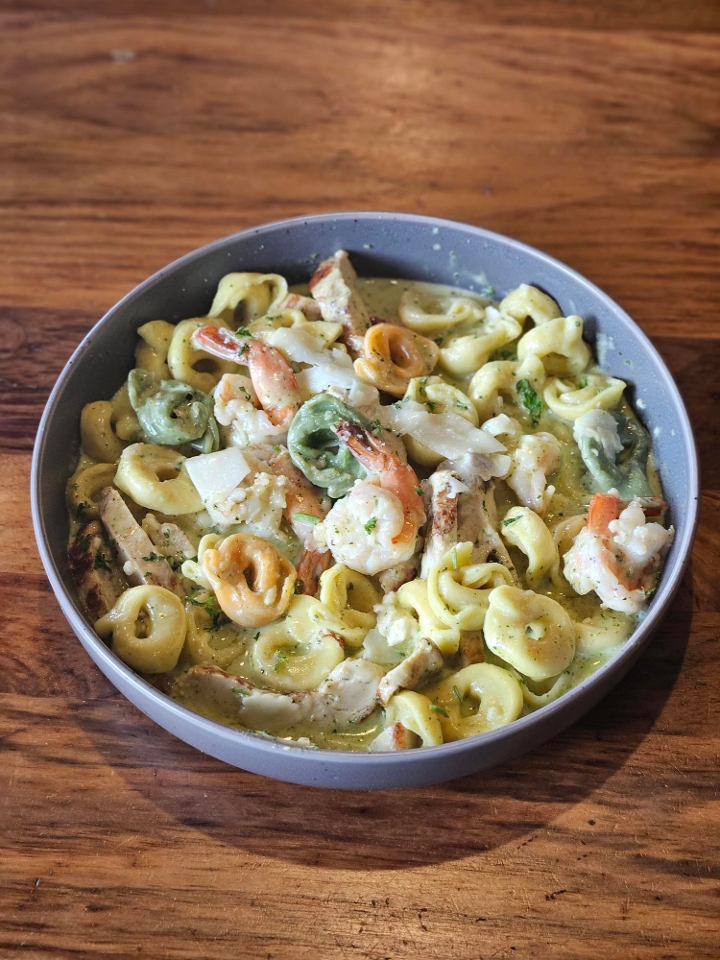 **Julio's Tortellini