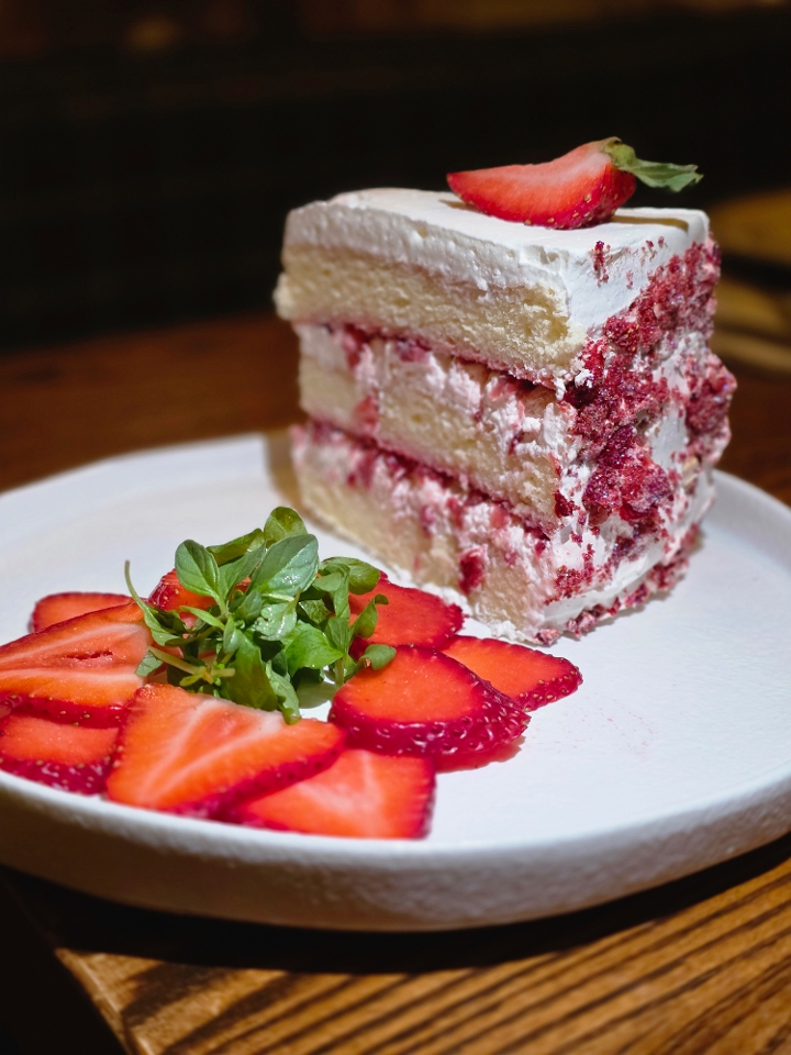 Strawberry Shortcake (GF/DF)