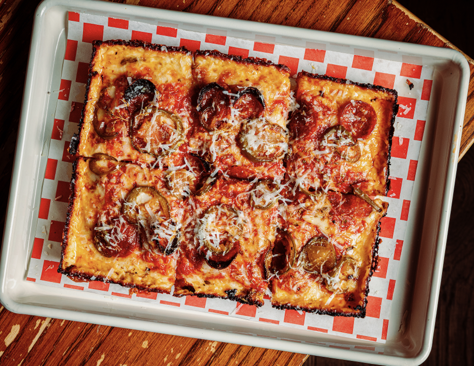Pepperoni & Jalapeño Pizza (GLUTEN FREE)