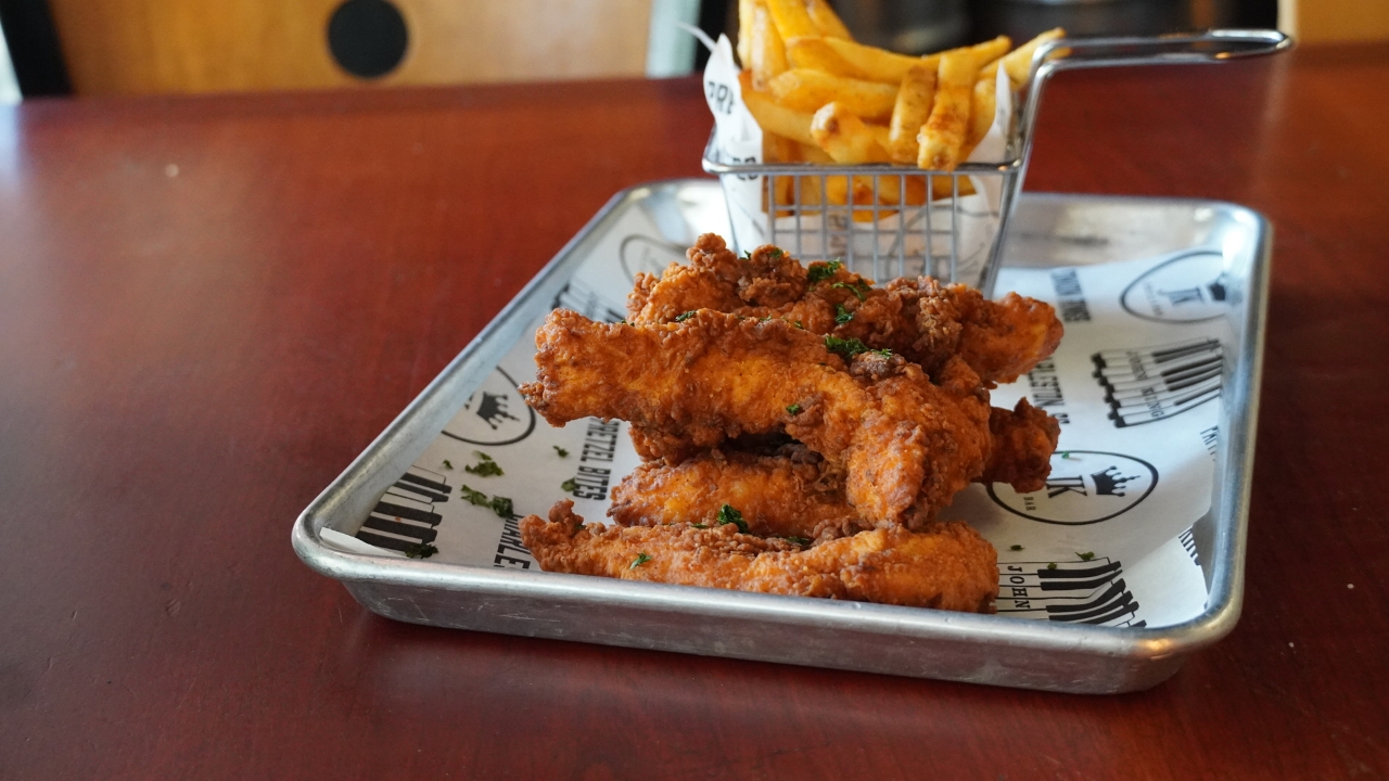 5 Tenders with Fries