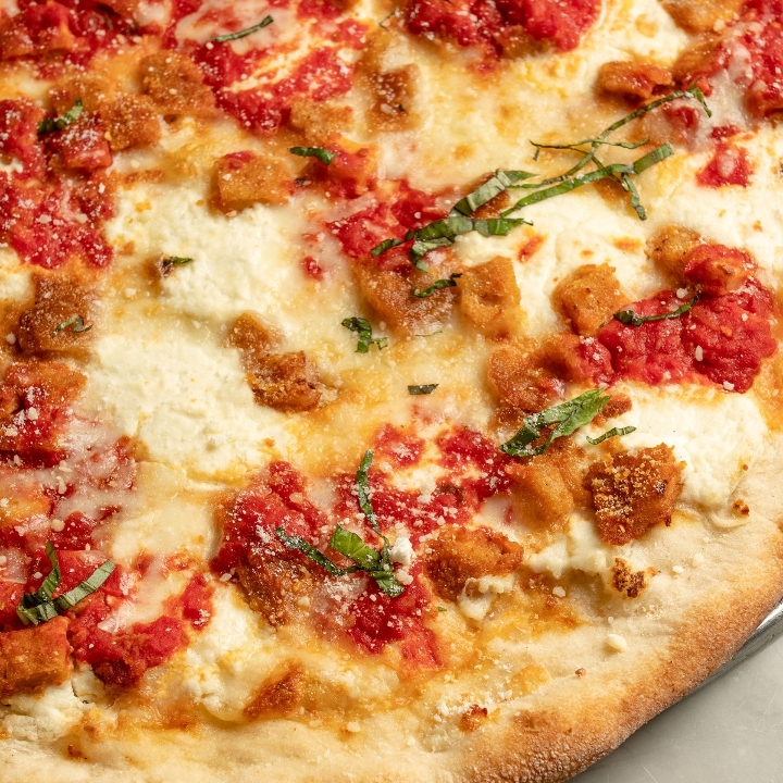 Chicken Parm Cauliflower Pie