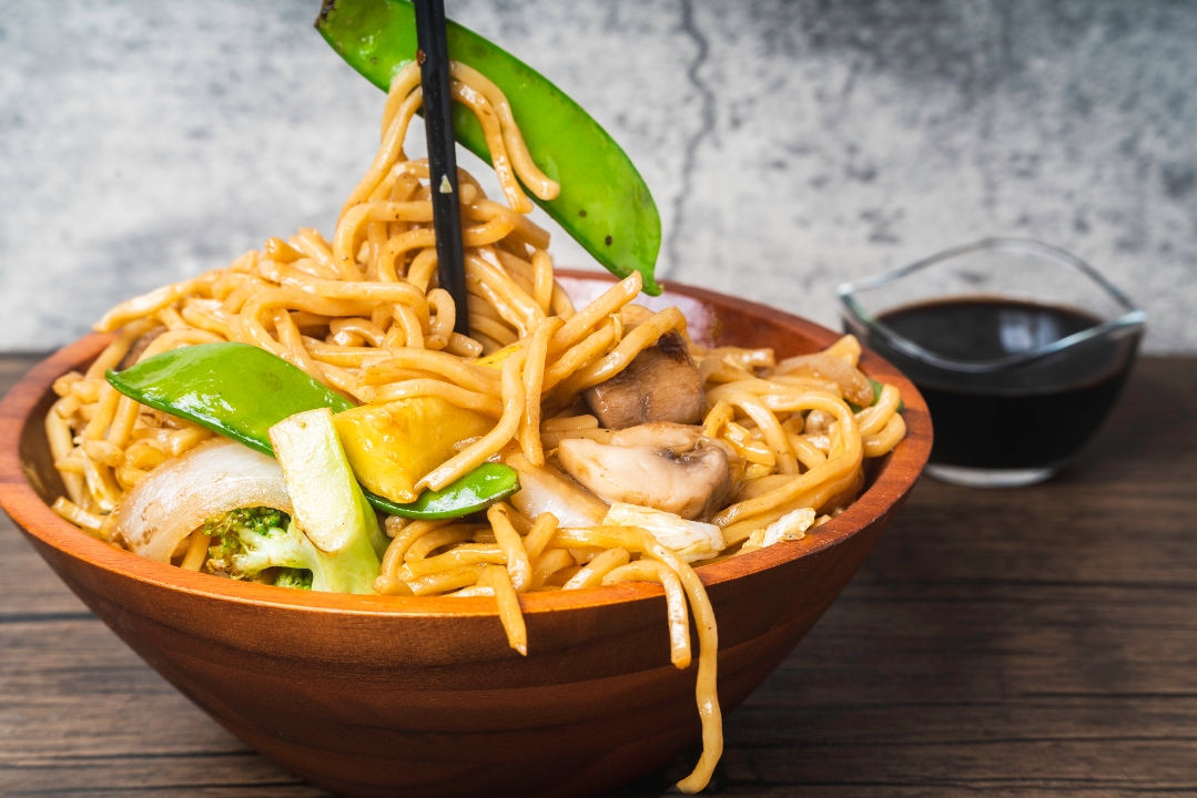 VEGETABLE LO MEIN