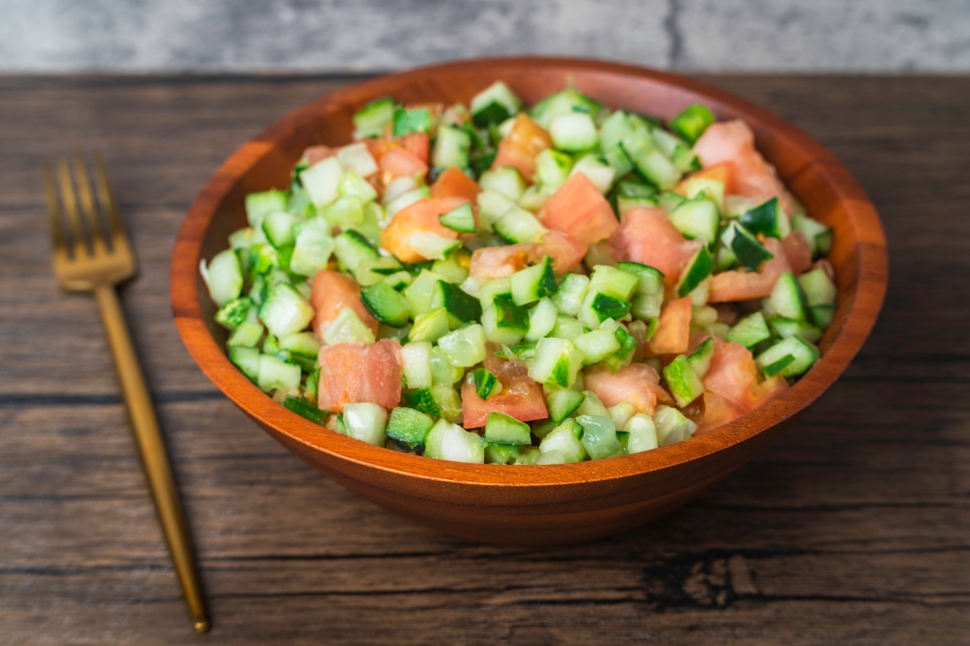 ISRAELI SALAD
