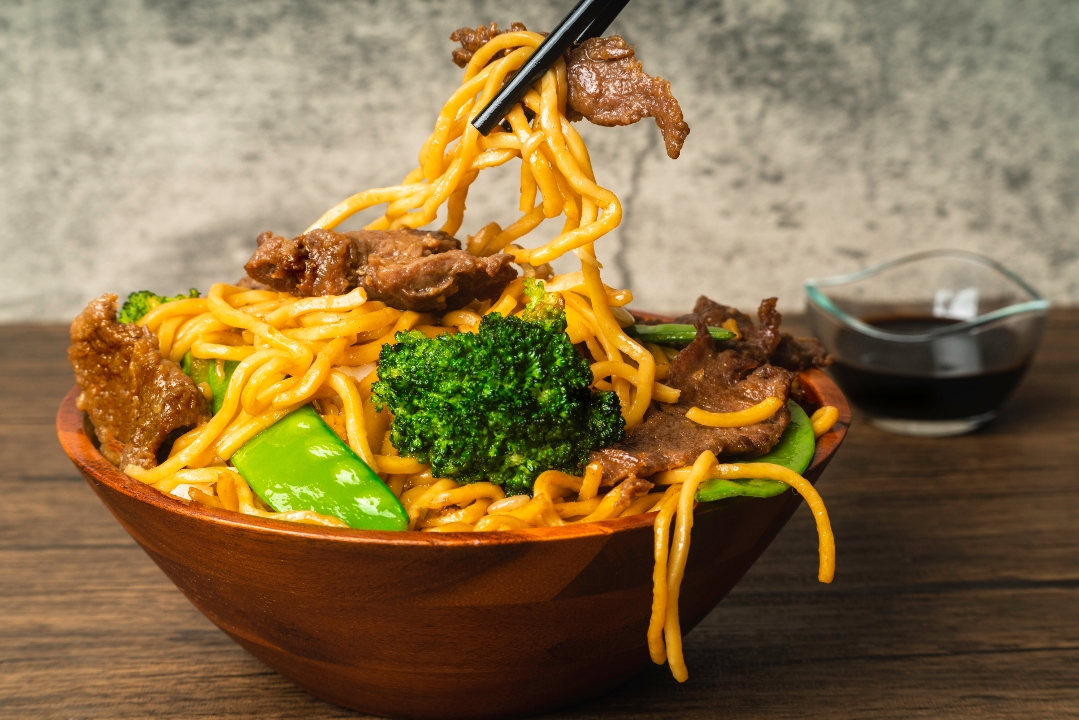 BEEF LO MEIN