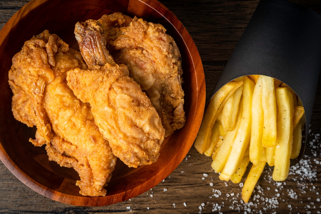 FRIED CHICKEN LUNCH BOX 2PC W FRIES
