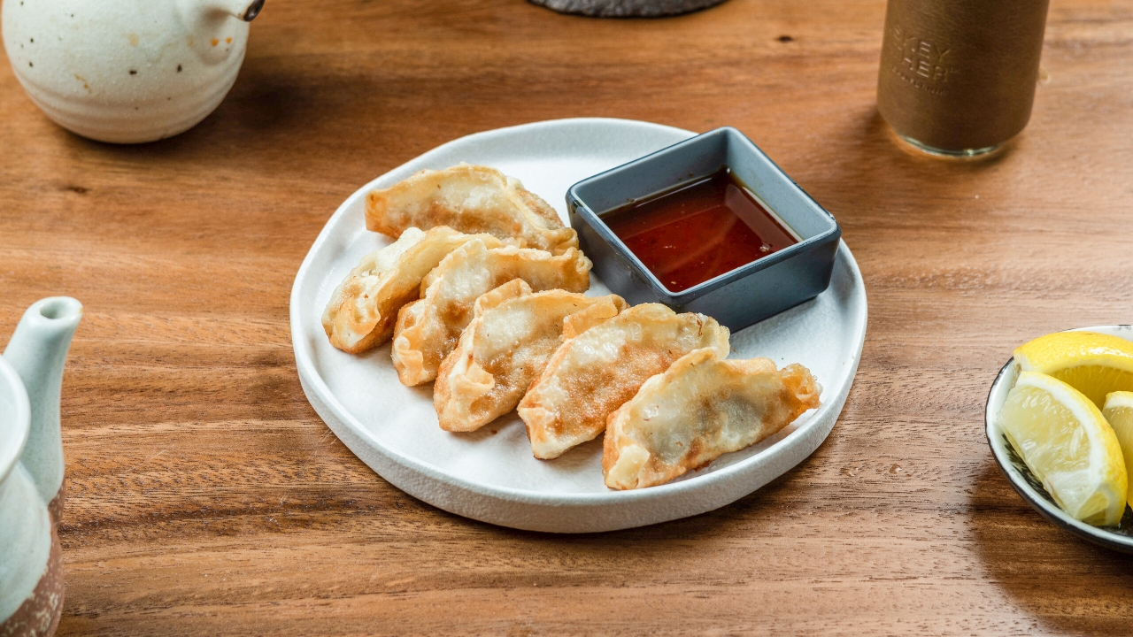 CHICKEN GYOZA