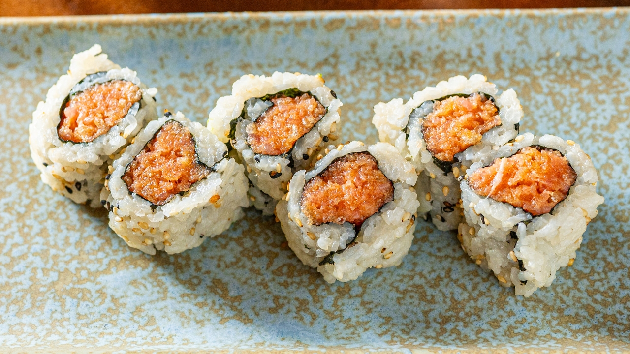 SPICY TUNA ROLL