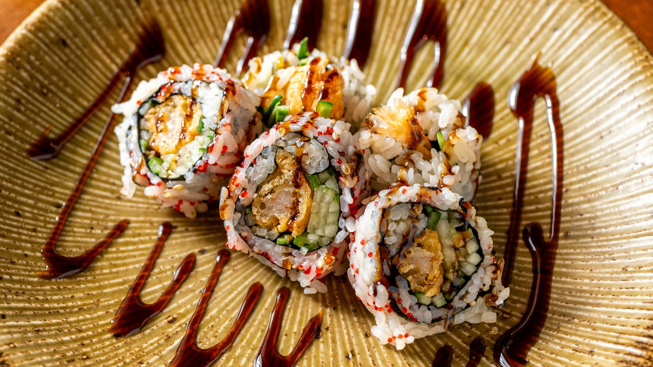 SHRIMP TEMPURA ROLL