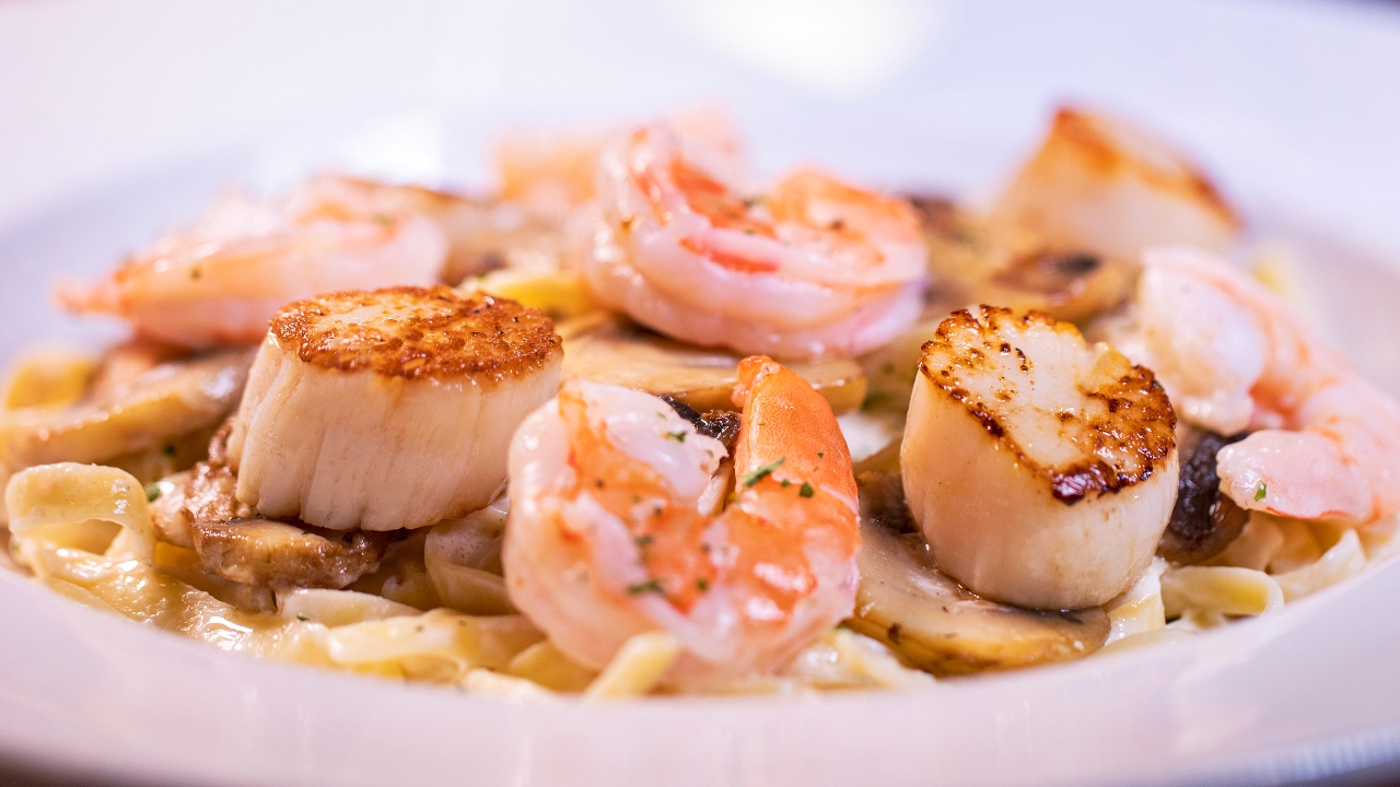 Seafood Alfredo