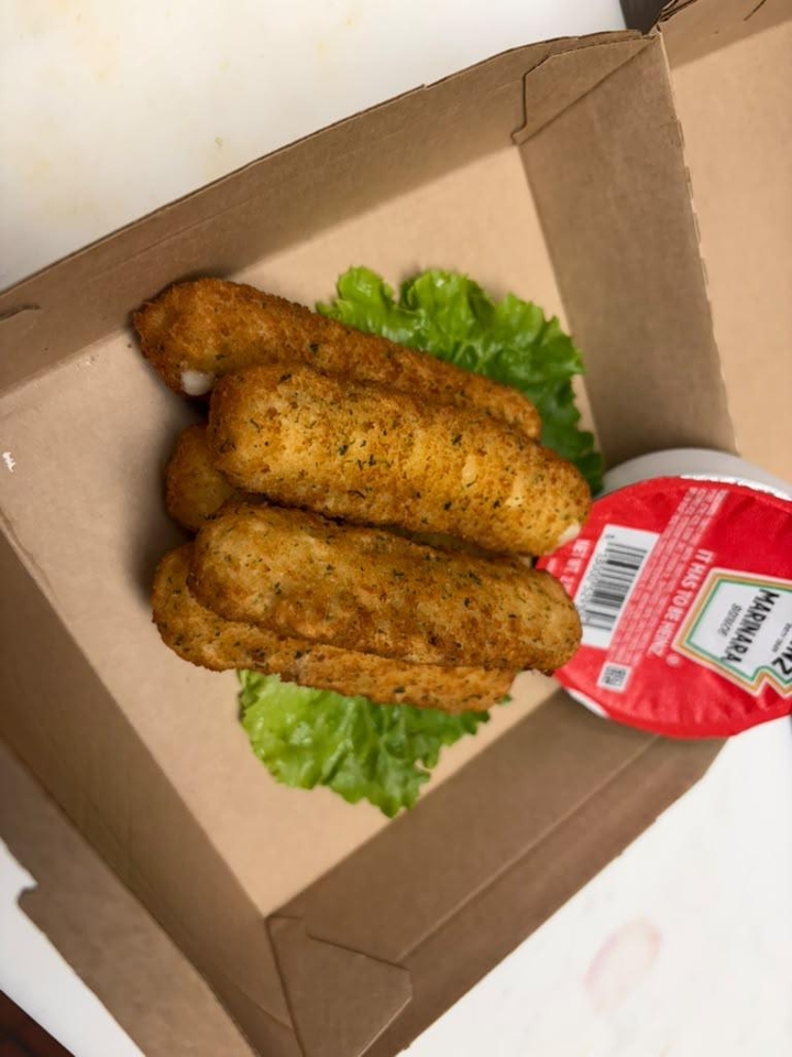 Kids Mozzarella Sticks(5)