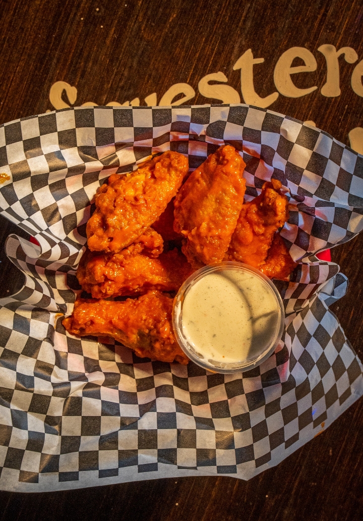 6 Our Famous Wings