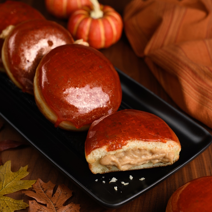 Pumpkin Spice Crème Brûlée donut at The Glass Knife, Winter Park