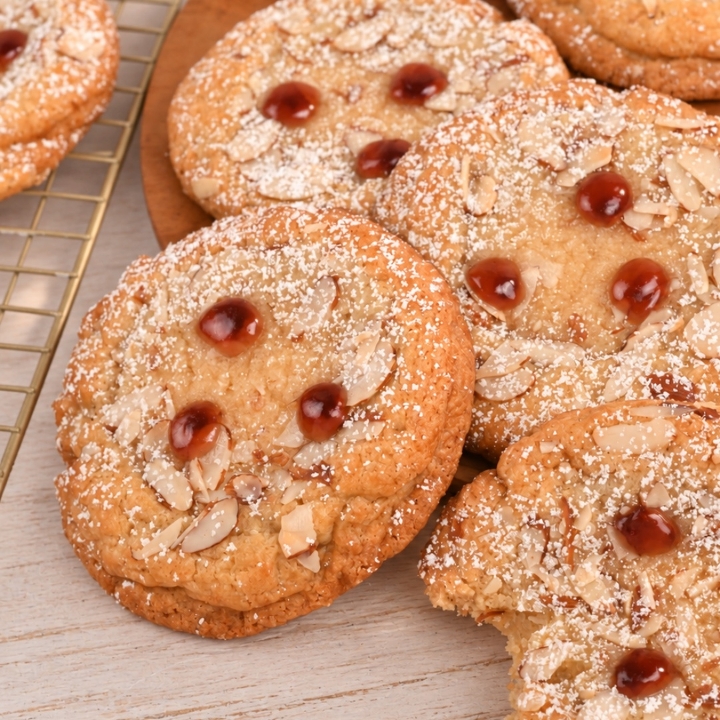 Almond Croissant Cookie