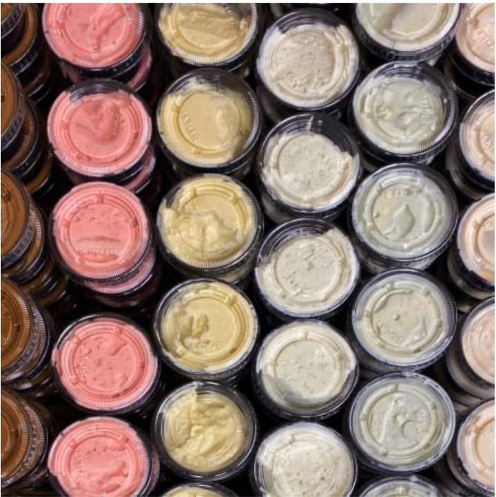 Order Extra Dressing food online from Carson's Prime Steaks and Famous Barbecue of Deerfield store, Deerfield on bringmethat.com