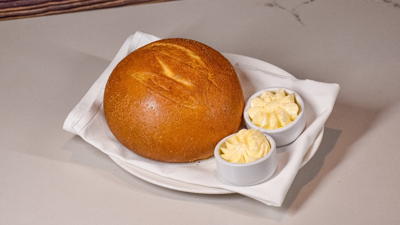 Order Tuscan Loaf food online from Carson's Prime Steaks and Famous Barbecue of Deerfield store, Deerfield on bringmethat.com