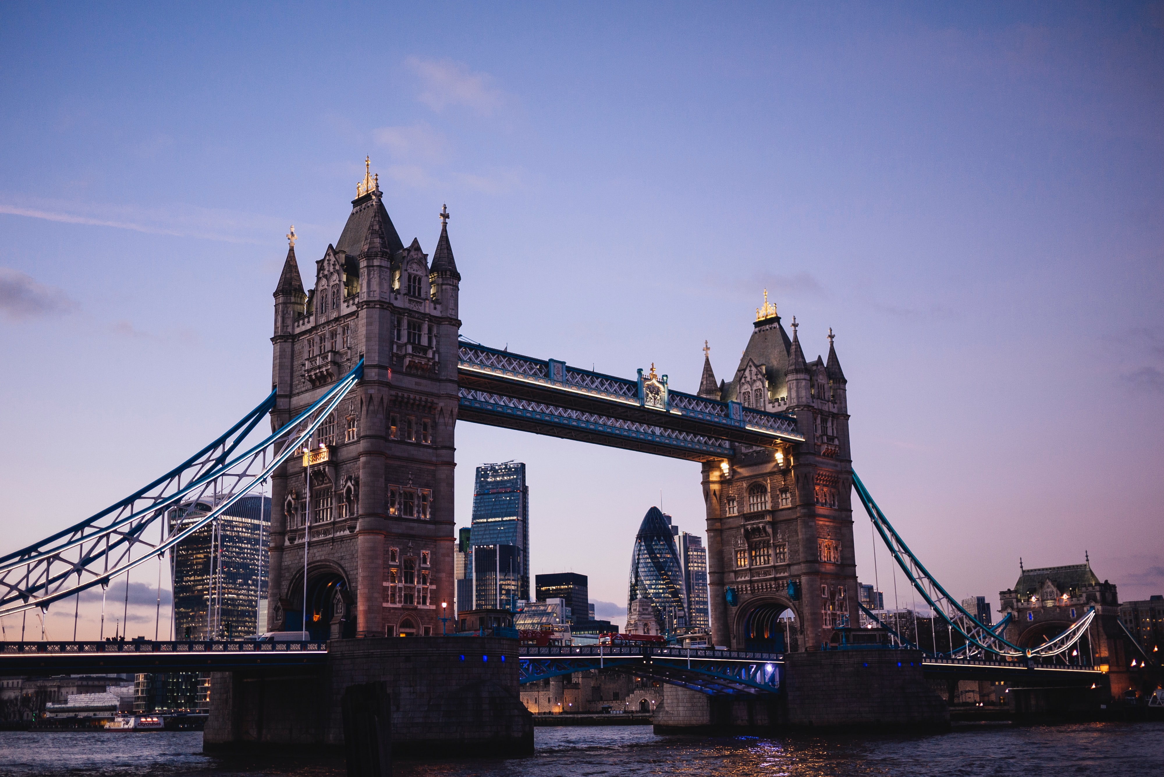 tower bridge londres