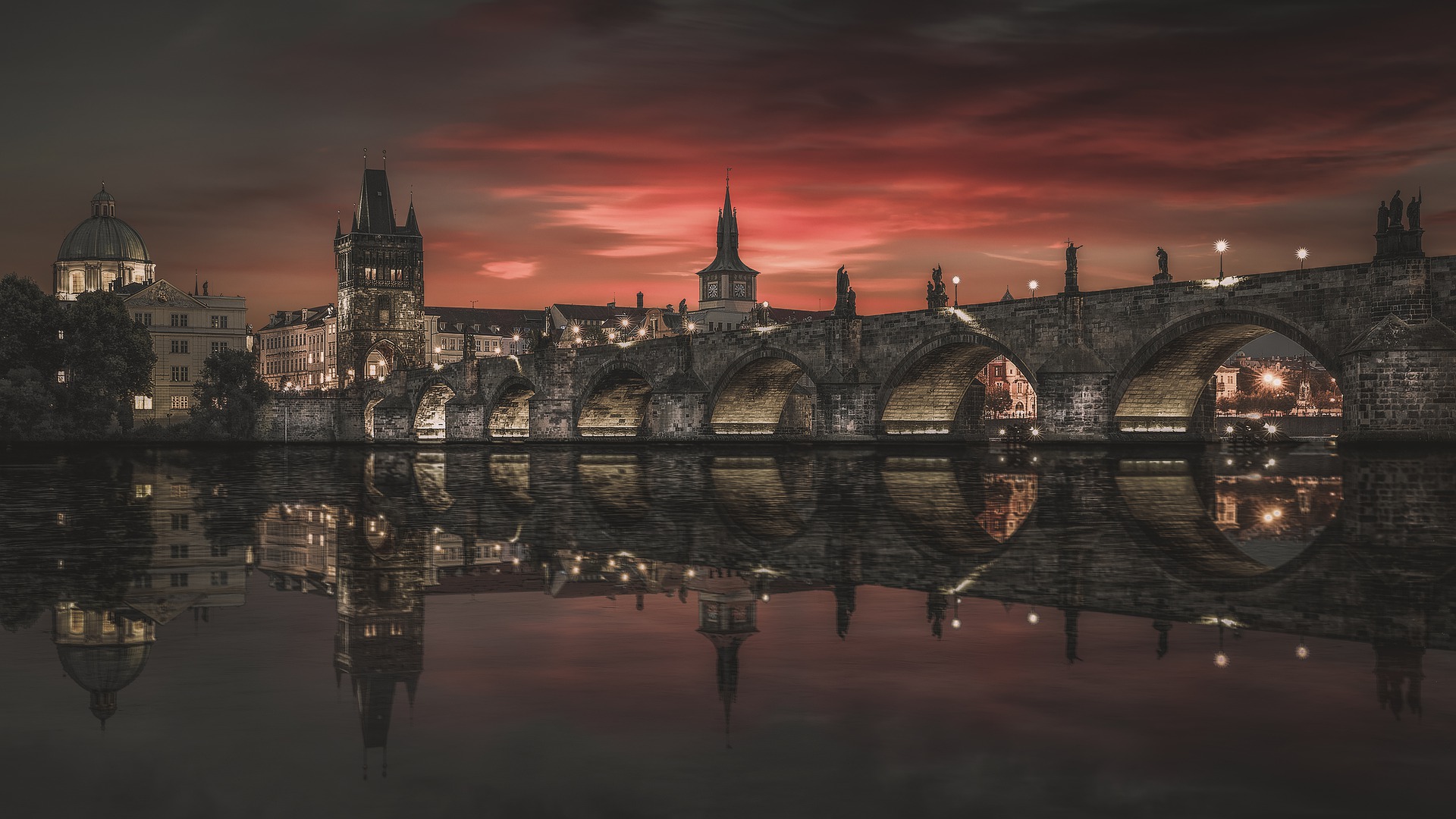 Crociera con cena sul ponte Carlo di Praga