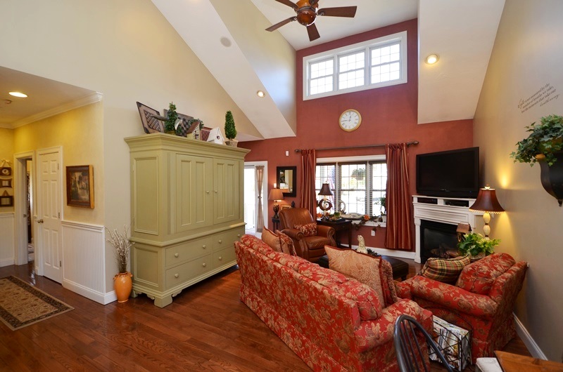 Virtual Tour of 2 Beechwood Ln Unit 2, Rockland, Massachusetts 02370