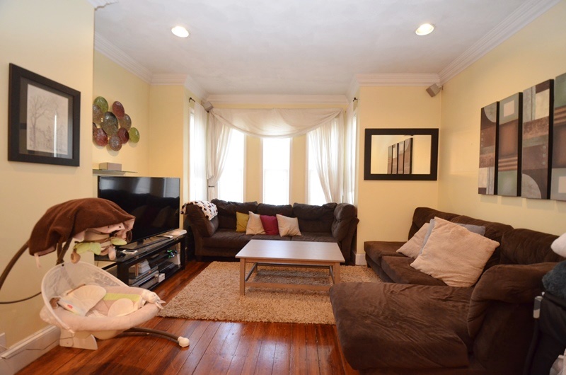 Virtual Tour of 8 Vinton Street Unit 1, Boston, Massachusetts 02127