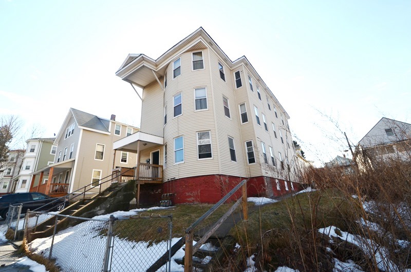 Virtual Tour of 8 Ingalls Street, Worcester, Massachusetts 01604