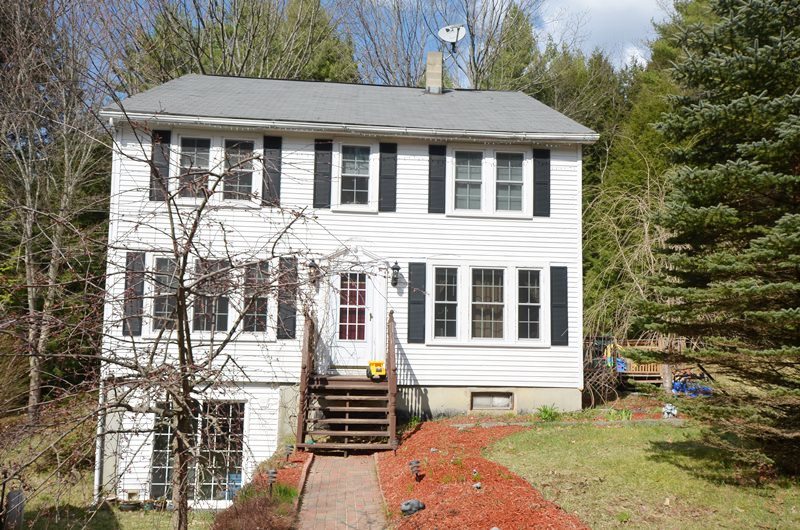 Virtual Tour of 246 N Main Street, New Salem, Massachusetts 01355