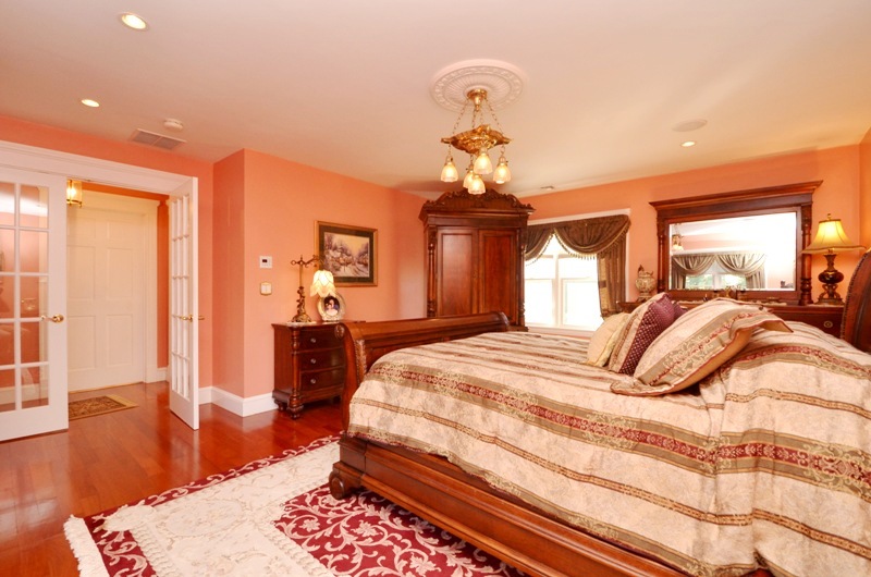 Virtual Tour of 155 Berkley Street, Waltham, Massachusetts 02451