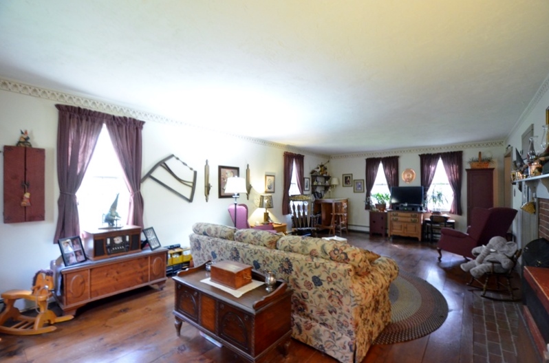 Virtual Tour of 794 New Braintree Road, Oakham, Massachusetts 01068