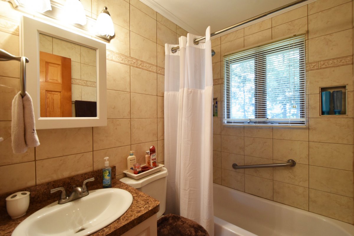 Virtual Tour of 262 Oakland Ave, Miller Place, New York 11764 Single