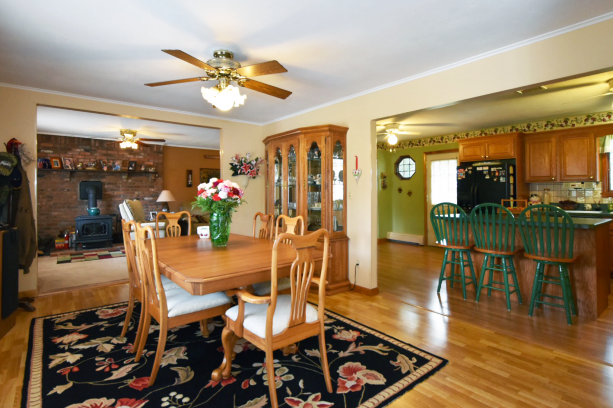 Virtual Tour of 262 Oakland Ave, Miller Place, New York 11764 Single