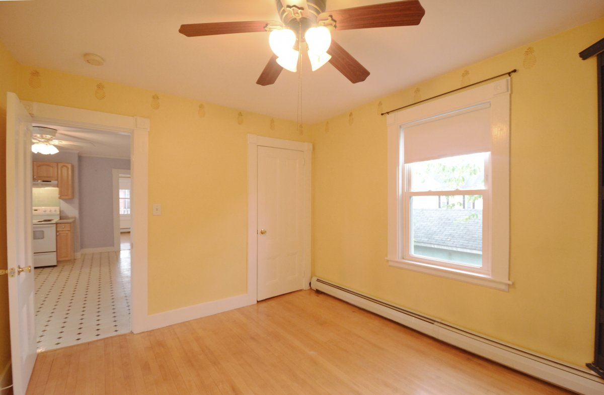 Virtual Tour of 131 1/2 North St Unit 4, Salem, Massachusetts 01970