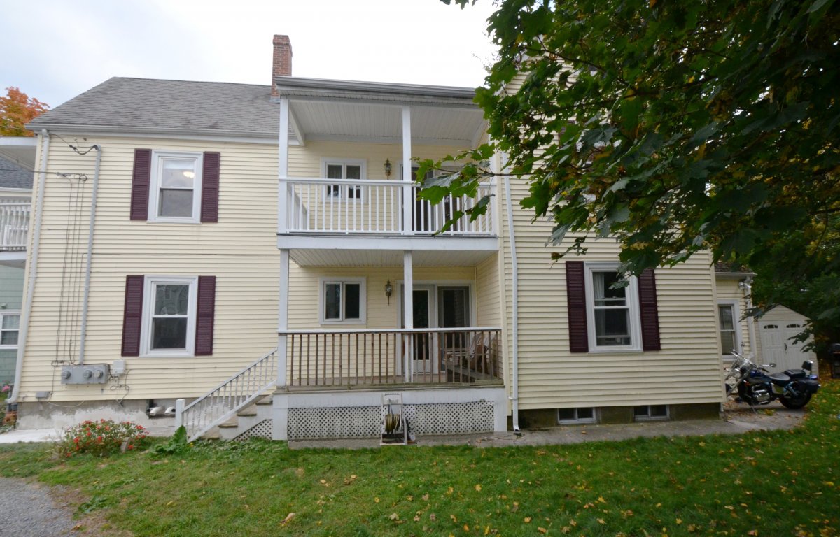 Virtual Tour of 131 1/2 North St Unit 4, Salem, Massachusetts 01970