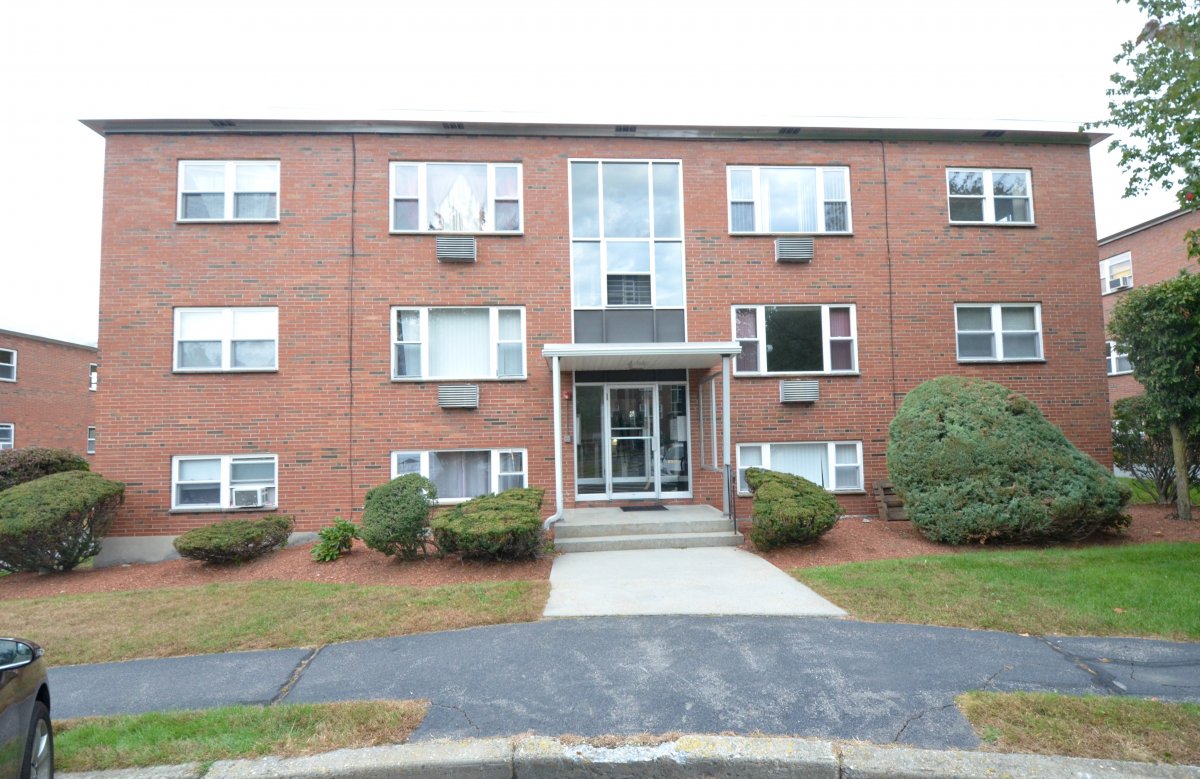 Virtual Tour of 1105 Lexington St Unit 61, Waltham, Massachusetts