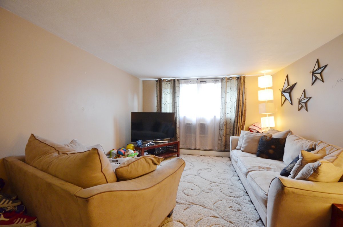 Virtual Tour of 1105 Lexington St Unit 61, Waltham, Massachusetts