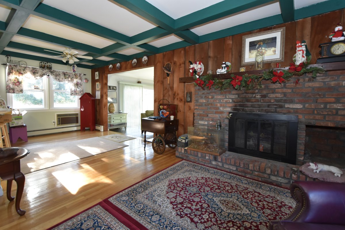 Virtual Tour of 2 Park Ave, Port Jefferson, New York 11777 Single