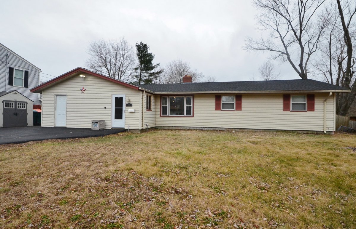 Virtual Tour of 69 Abington Avenue, Holbrook, Massachusetts 02343