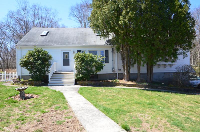 Virtual Tour of 71 Oak Street, Foxboro, Massachusetts 02035 Single