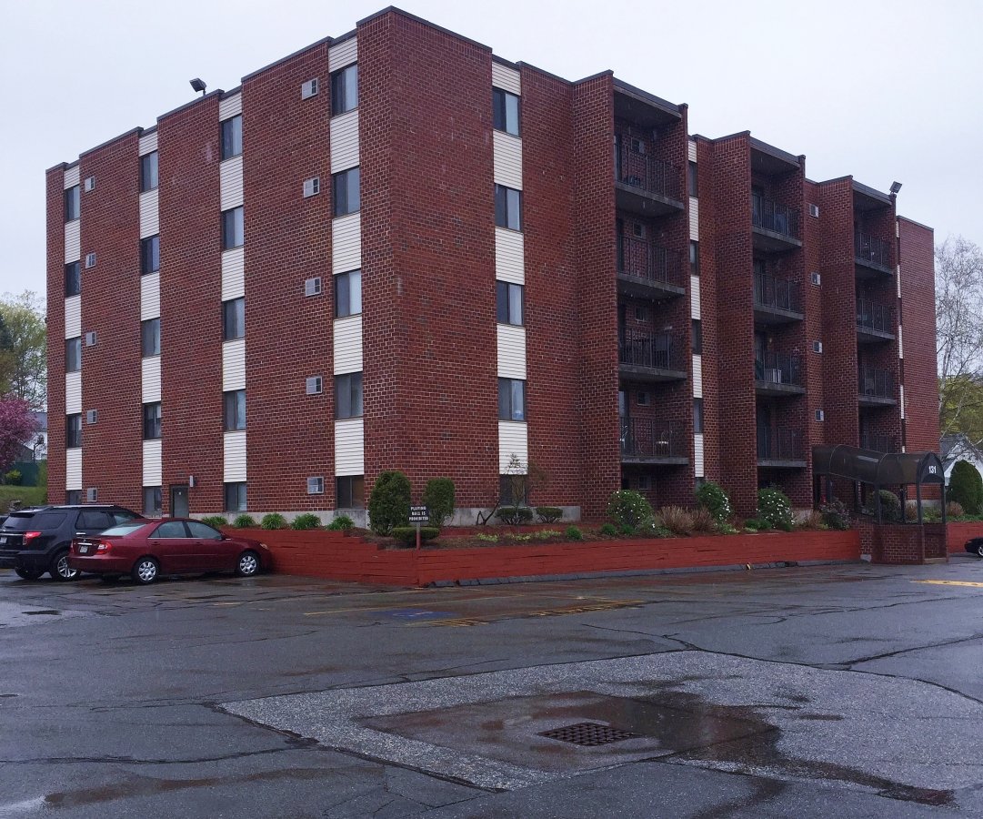 Virtual Tour of 131 Franklin St Unit 102, Stoneham, Massachusetts