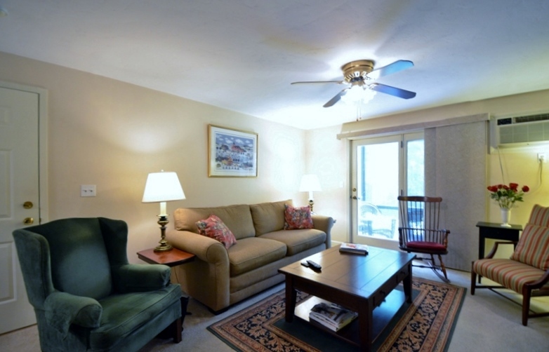 Virtual Tour of 610 S Franklin St Unit F102, Holbrook, Massachusetts