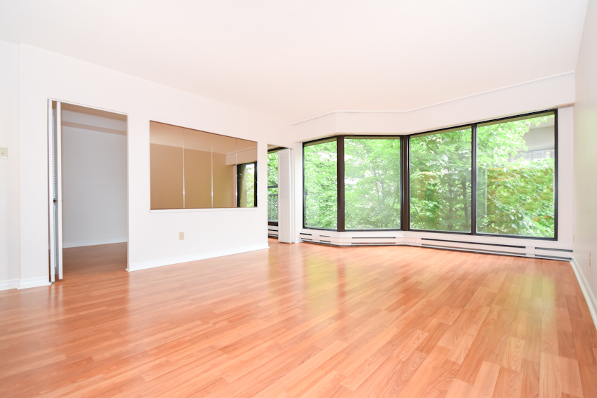 Virtual Tour of 65 Harbour Square,